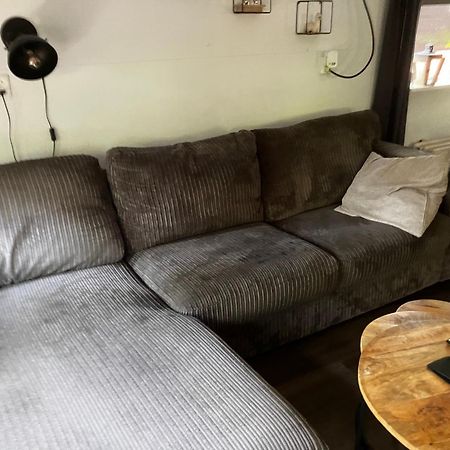 Chalet Bosrijk Midden In De Natuur-Eten&Drinken-Activiteiten-Ontspanning-En Nog Veel Meer Hoenderloo Buitenkant foto
